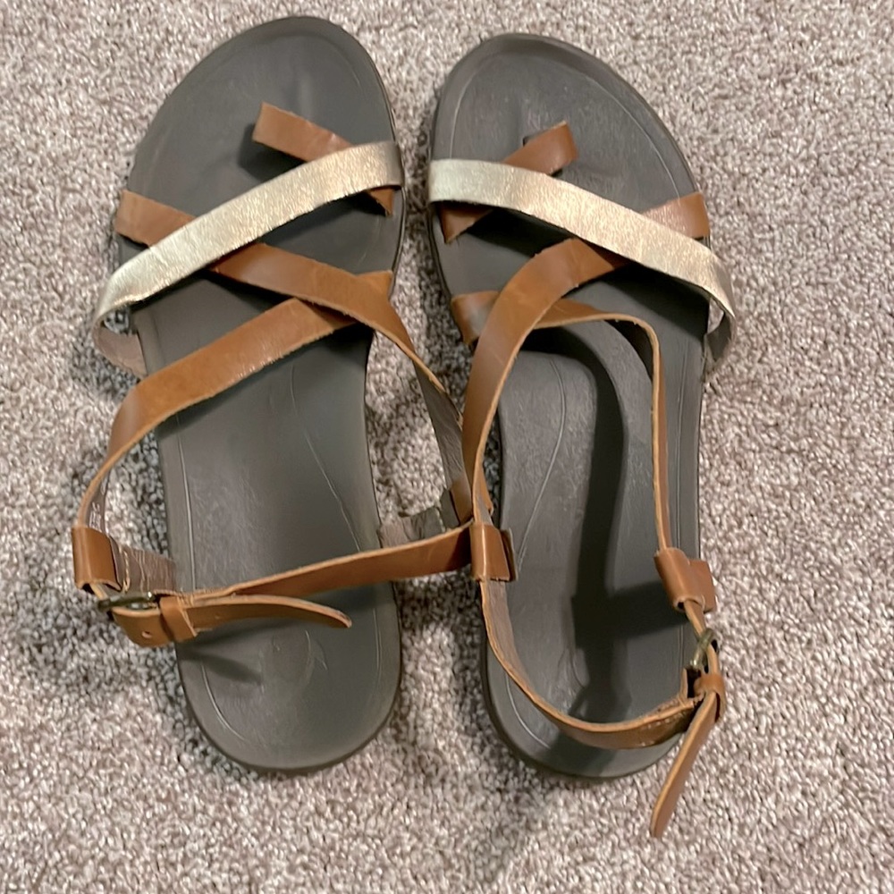 OluKai Women's 'UPENA Sandals